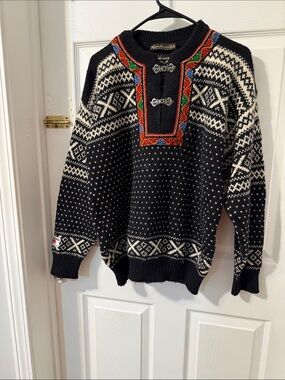 Nordstrikk Vintage Black & White Norwegian Wool Sweater  Embroidered Yoke